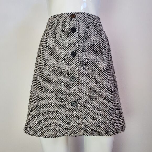 LOFT Gray Tweed Mini Skirt - Picture 1 of 10